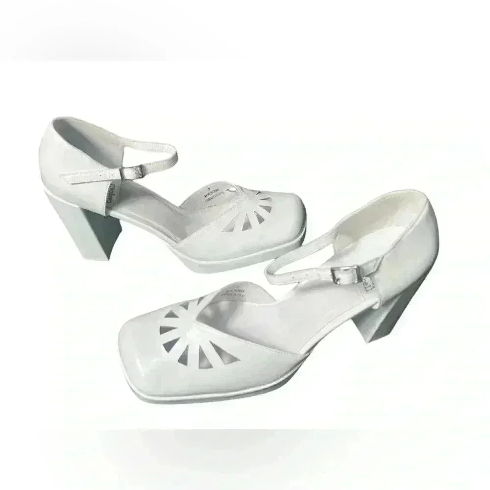 Jeffrey Campbell White Maxxed platform, Mary Jane size 8 $115 Brand New